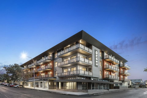Quest Orange - Accommodation Redcliffe 10