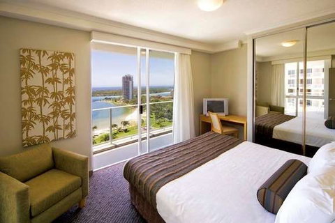 Mantra Twin Towns Coolangatta - Accommodation Redcliffe 11