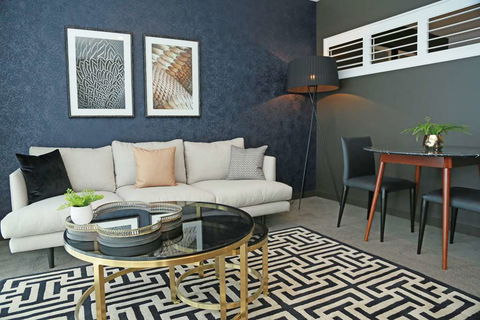 Alex Perry Hotel and Apartments - Accommodation Redcliffe 6