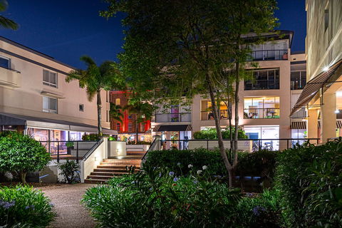 Goldsborough Place - Accommodation Redcliffe 0