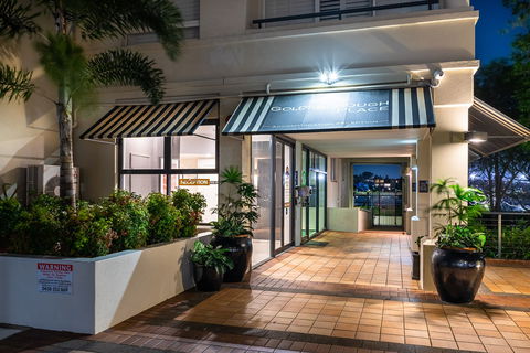 Goldsborough Place - Accommodation Redcliffe 1