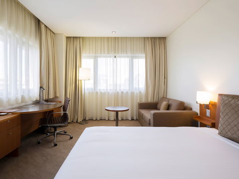Novotel Canberra - Accommodation Redcliffe 4