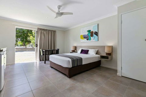 Econo Lodge Beachside - Accommodation Redcliffe 4