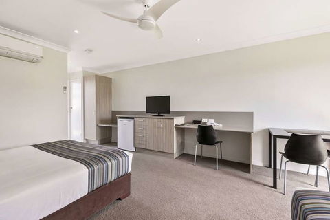 Econo Lodge Beachside - Accommodation Redcliffe 12