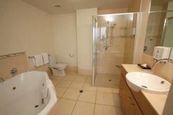 Piermonde Apartments, Cairns - Accommodation Redcliffe 16