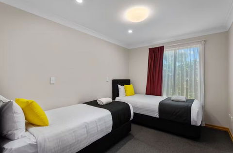 Eastgate On The Range Motel - Accommodation Redcliffe 1