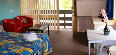 Jetty Motel - Accommodation Redcliffe 0