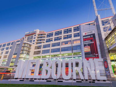 PARKROYAL Melbourne Airport - Accommodation Redcliffe 1