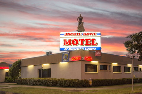 Jackie Howe Motel - Accommodation Redcliffe 0