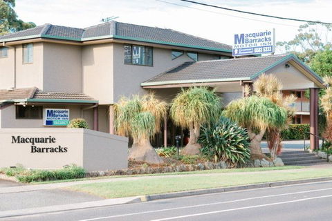 Macquarie Barracks Inn - Accommodation Redcliffe 0