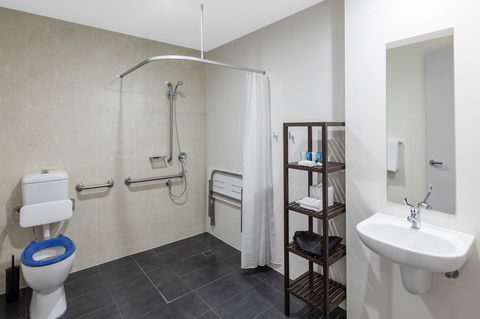 Meriton Serviced Apartments North Sydney - Accommodation Redcliffe 0