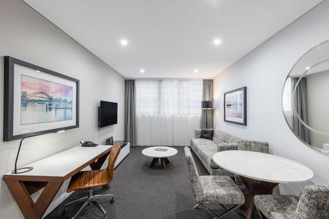 Meriton Serviced Apartments North Sydney - Accommodation Redcliffe 1