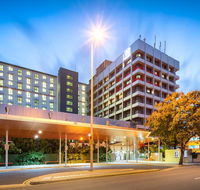 H on Smith Hotel - Accommodation Redcliffe