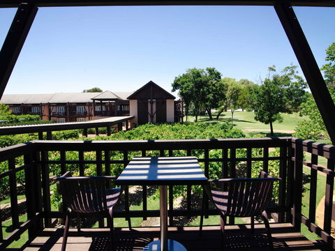 Novotel Swan Valley Vines Resort Hotel - Accommodation Redcliffe 0