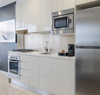 Meriton Suites Zetland - Accommodation Redcliffe