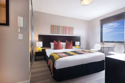 Quest Mascot - Accommodation Redcliffe 1
