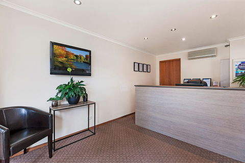 AAt 28 Goldsmith Motel - Accommodation Redcliffe 1