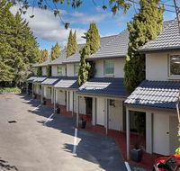 Elphin Villas - Accommodation Redcliffe