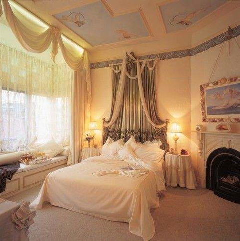 Alice's Cottages - Accommodation Redcliffe 2