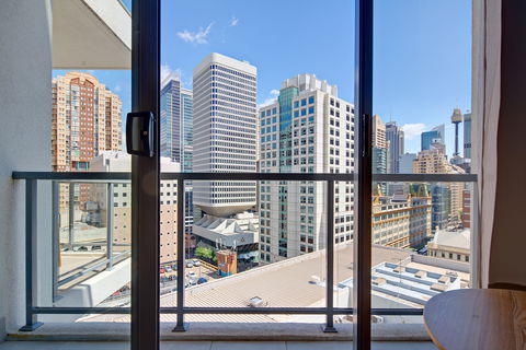 Zara Tower Serviced Apartments - Accommodation Redcliffe 2