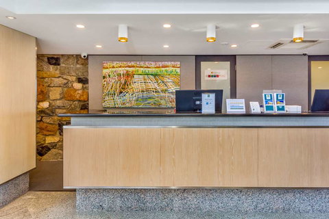 Quality Hotel Lighthouse - Accommodation Redcliffe 2