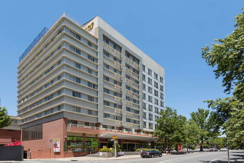 Nesuto Canberra Apartment Hotel - Accommodation Redcliffe 0