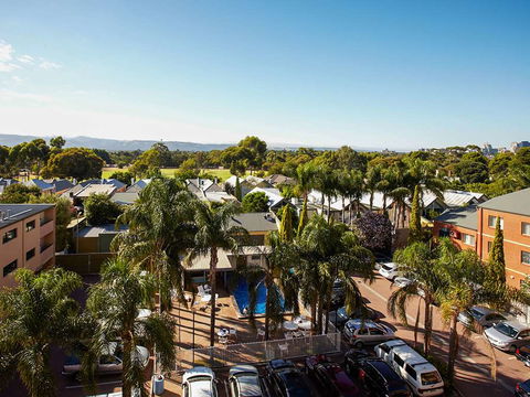 Econo Lodge North Adelaide - Accommodation Redcliffe 1