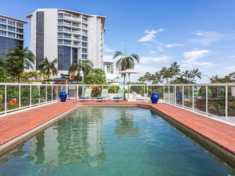 BreakFree Royal Harbour Hotel - Accommodation Redcliffe 1