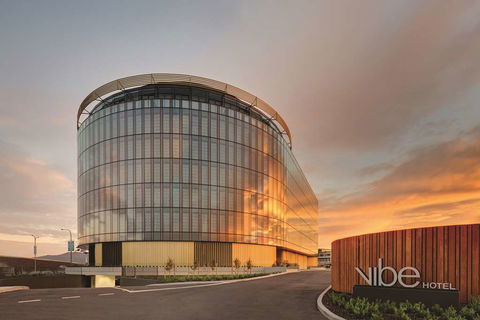 Vibe Hotel Canberra Airport - Accommodation Redcliffe 2