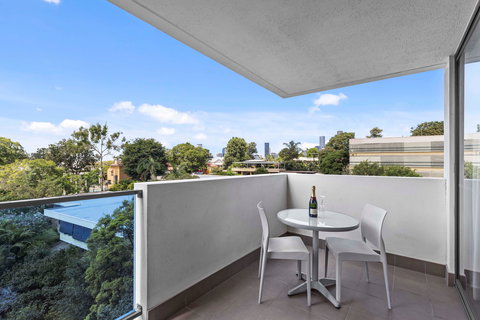 Quest Kelvin Grove - Accommodation Redcliffe 2