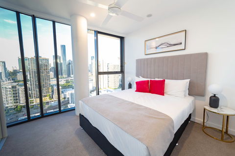 Arise Brisbane One - Accommodation Redcliffe 1