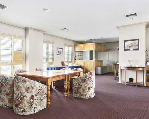 Quality Inn Colonial - Accommodation Redcliffe 2