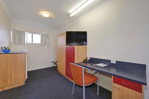 Boulevard Lodge - Accommodation Redcliffe 1