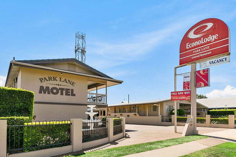 Econo Lodge Park Lane - Accommodation Redcliffe 0