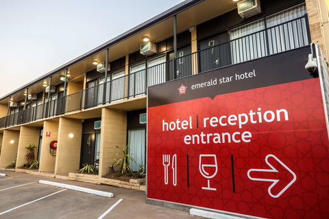 Emerald Star, a Nightcap Hotel - Accommodation Redcliffe 0
