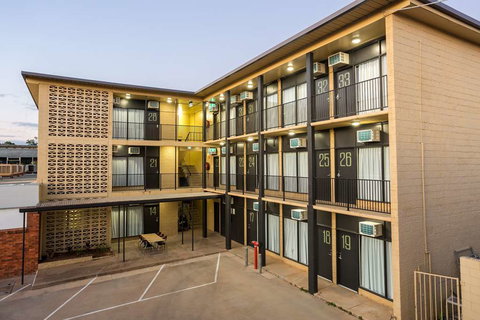 Emerald Star, a Nightcap Hotel - Accommodation Redcliffe 1