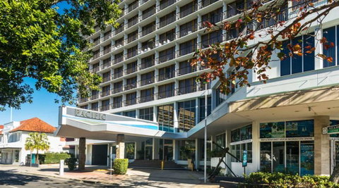 Pacific Hotel Cairns - Accommodation Redcliffe 1