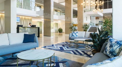 Pacific Hotel Cairns - Accommodation Redcliffe 2
