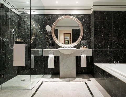 Hyatt Hotel Canberra - A Park Hyatt Hotel - Accommodation Redcliffe 10