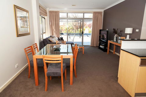 CityStyle Apartments - Accommodation Redcliffe 5