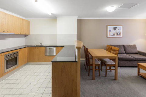 Nesuto Canberra - Accommodation Redcliffe 21