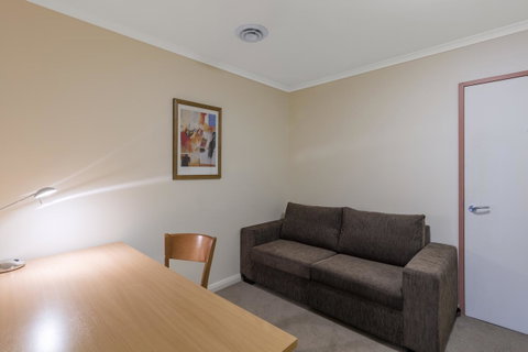 Nesuto Canberra - Accommodation Redcliffe 15