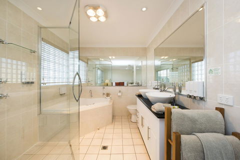 Soldiers Motel - Accommodation Redcliffe 11