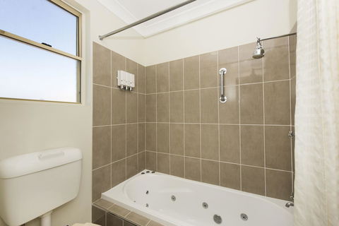Soldiers Motel - Accommodation Redcliffe 8
