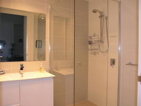 Kesh At Aamira - Accommodation Redcliffe 11