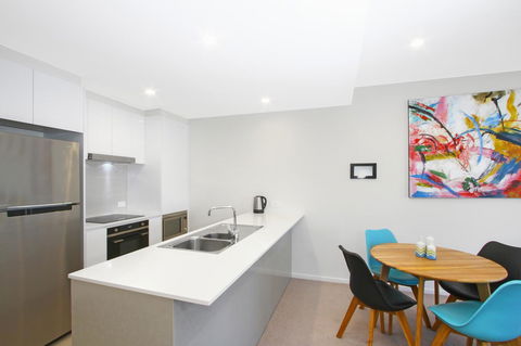 IQ Smart Apartments 704 Braddon ACT - Accommodation Redcliffe 3