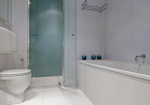 Trieste 4 - Accommodation Redcliffe 25
