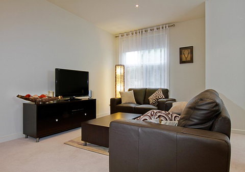 Trieste 4 - Accommodation Redcliffe 28