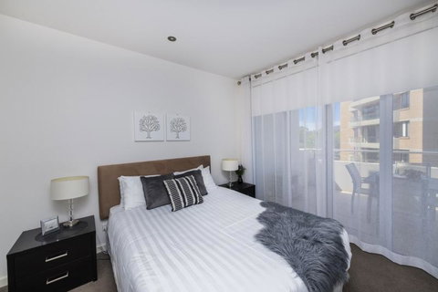 Trieste 4 - Accommodation Redcliffe 8