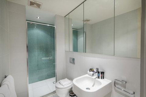 Trieste 4 - Accommodation Redcliffe 1